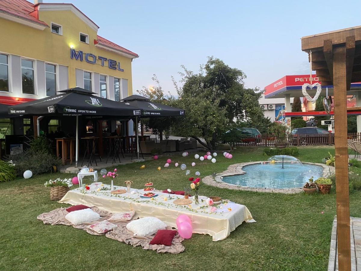 Motel M Vlasenica מראה חיצוני תמונה