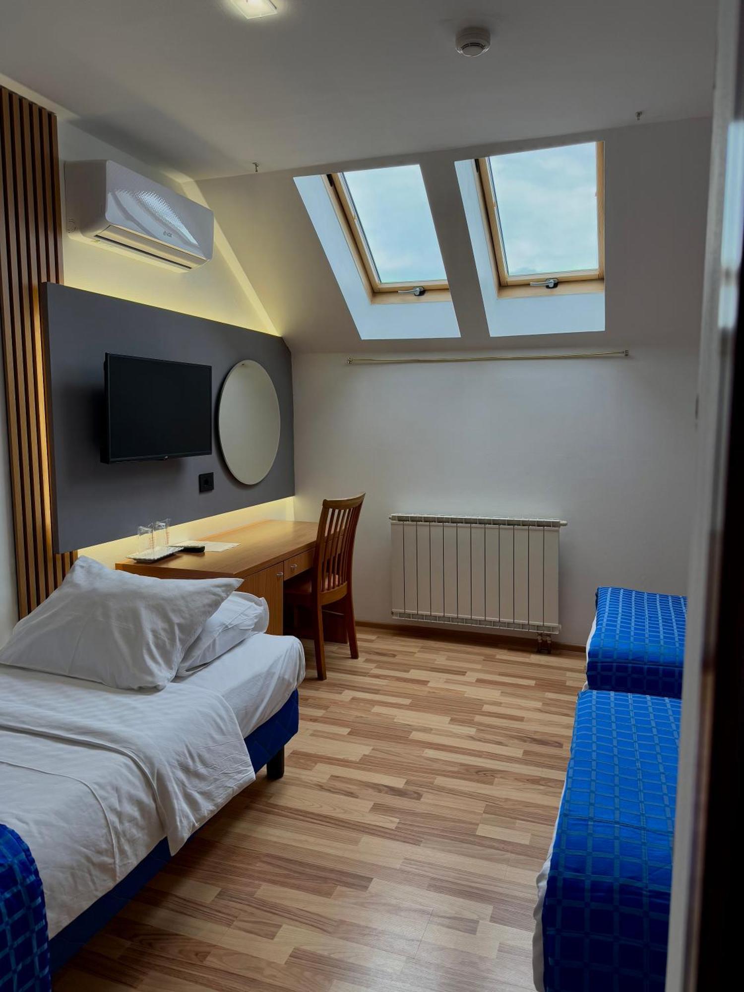 Motel M Vlasenica מראה חיצוני תמונה