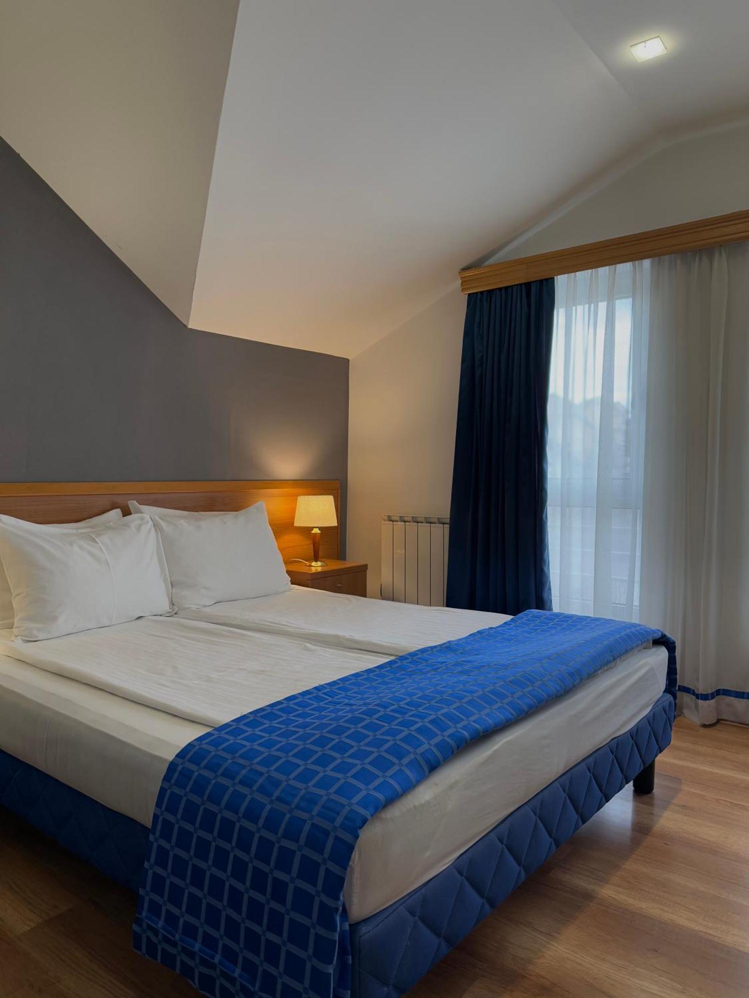 Motel M Vlasenica מראה חיצוני תמונה