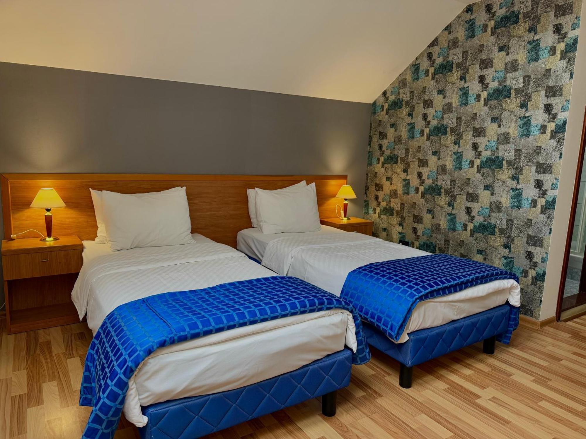 Motel M Vlasenica מראה חיצוני תמונה