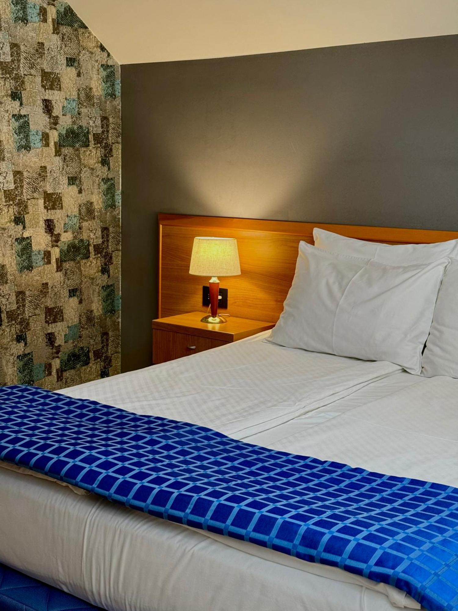 Motel M Vlasenica מראה חיצוני תמונה